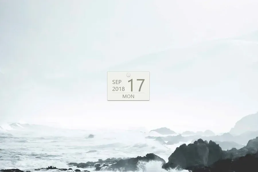 Source preview of Thumby Calendar Rainmeter Skin credited to murasaki55