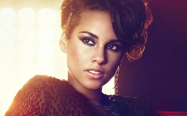 Alicia Keys photographs in a singer-focused wallpaper collection.