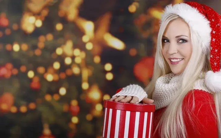Posed female subjects from the Christmas Girls wallpaper collection.