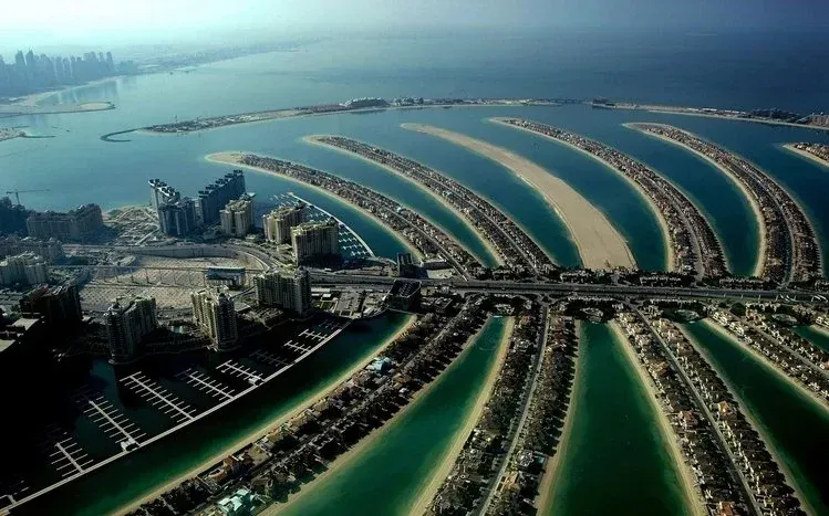 Dubai city views including Dubai Marina, Burj Khalifa, and Burj al Arab.