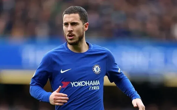 Eden Hazard in football-match images and photoshoot photographs.