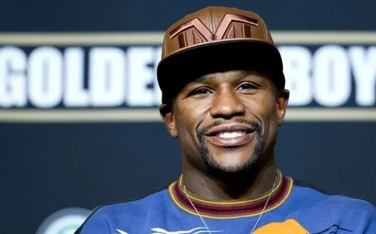 Fifteen Floyd Mayweather wallpapers featuring boxing career highlights.