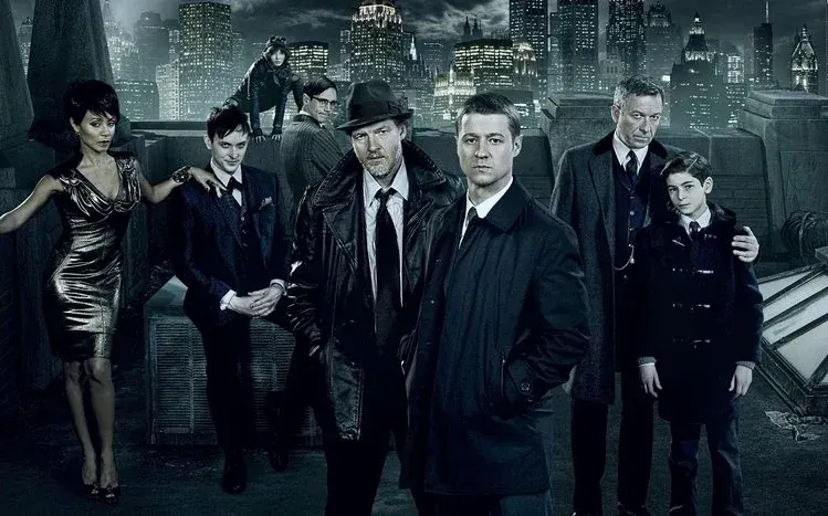 Fifteen wallpapers featuring imagery from the Gotham television series.
