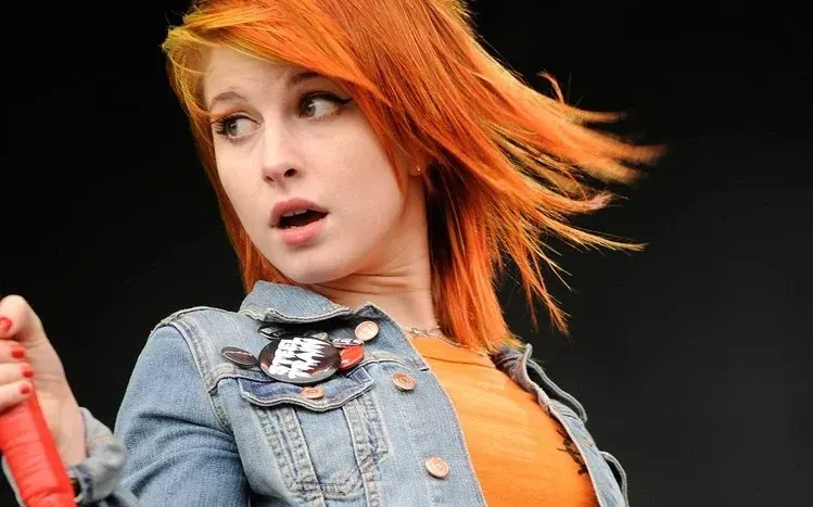Collection of Hayley Williams wallpapers featuring the Paramore vocalist.