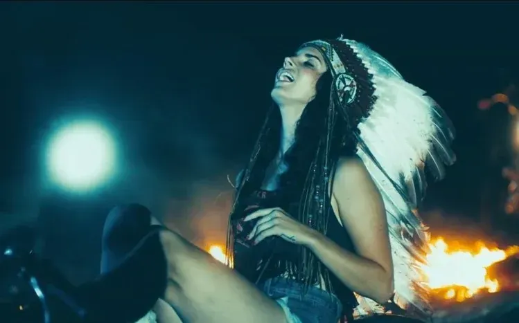 A collection of Lana Del Rey wallpapers.