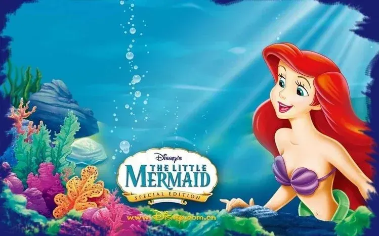 Little Mermaid wallpaper collection featuring images and artworks of Ariel.