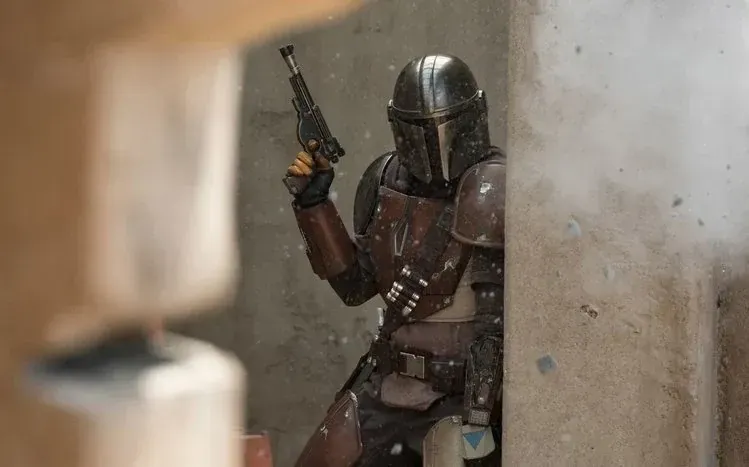 Colorful wallpapers drawn from The Mandalorian television series.
