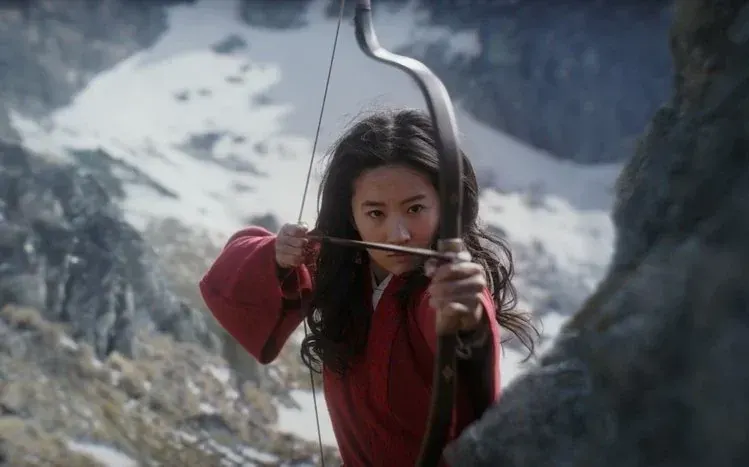 A nine-wallpaper collection based on Niki Caro's film adaptation of Mulan.