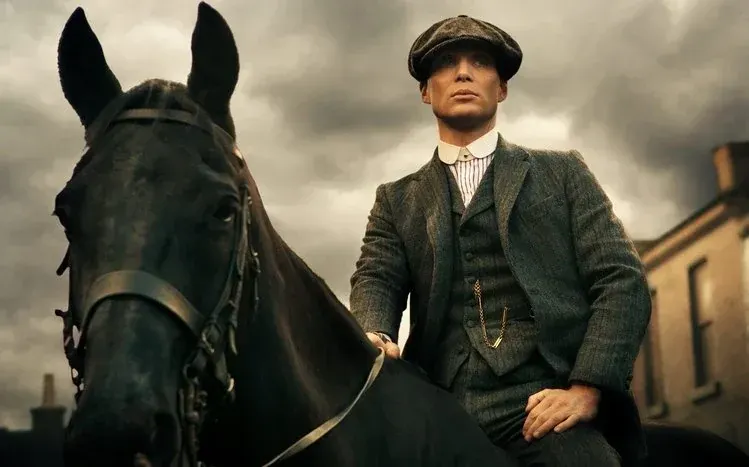 Peaky Blinders wallpapers featuring the drama series’ main characters.