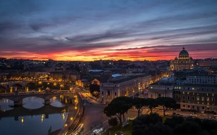 Rome wallpaper collection featuring the city’s ancient buildings and historic architecture.