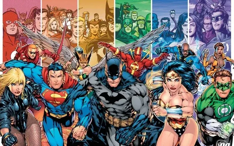 Mixed superhero wallpaper collection featuring female and male characters.