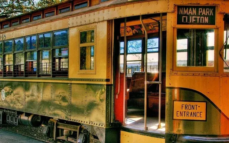 Tram-themed wallpapers with an urban transport focus.