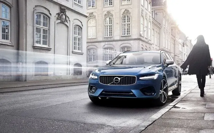 Automotive wallpaper collection featuring Volvo cars.