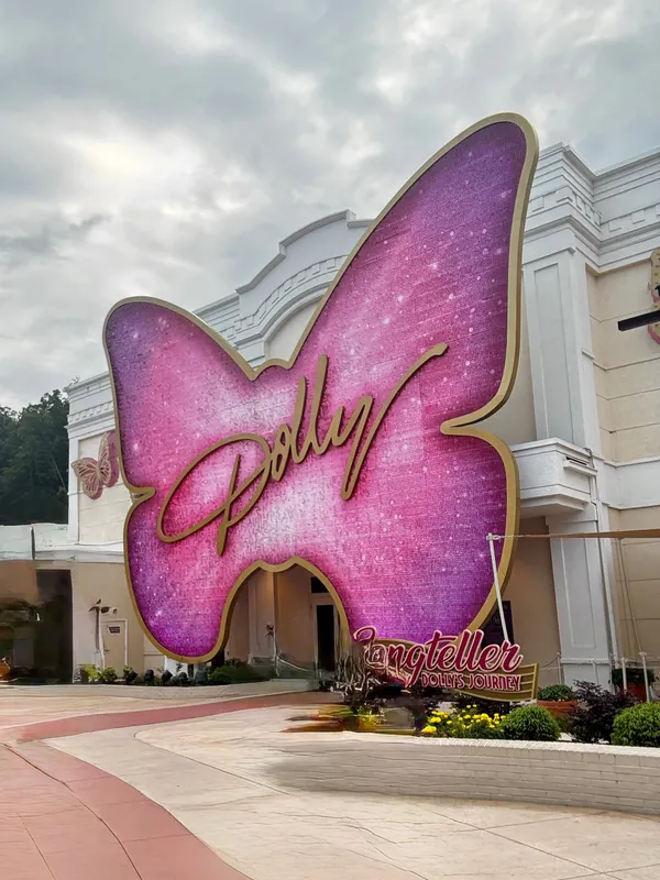 Dolly Parton Dies at 80, Leaving a Legacy Built on Talent, Ownership and Giving Back