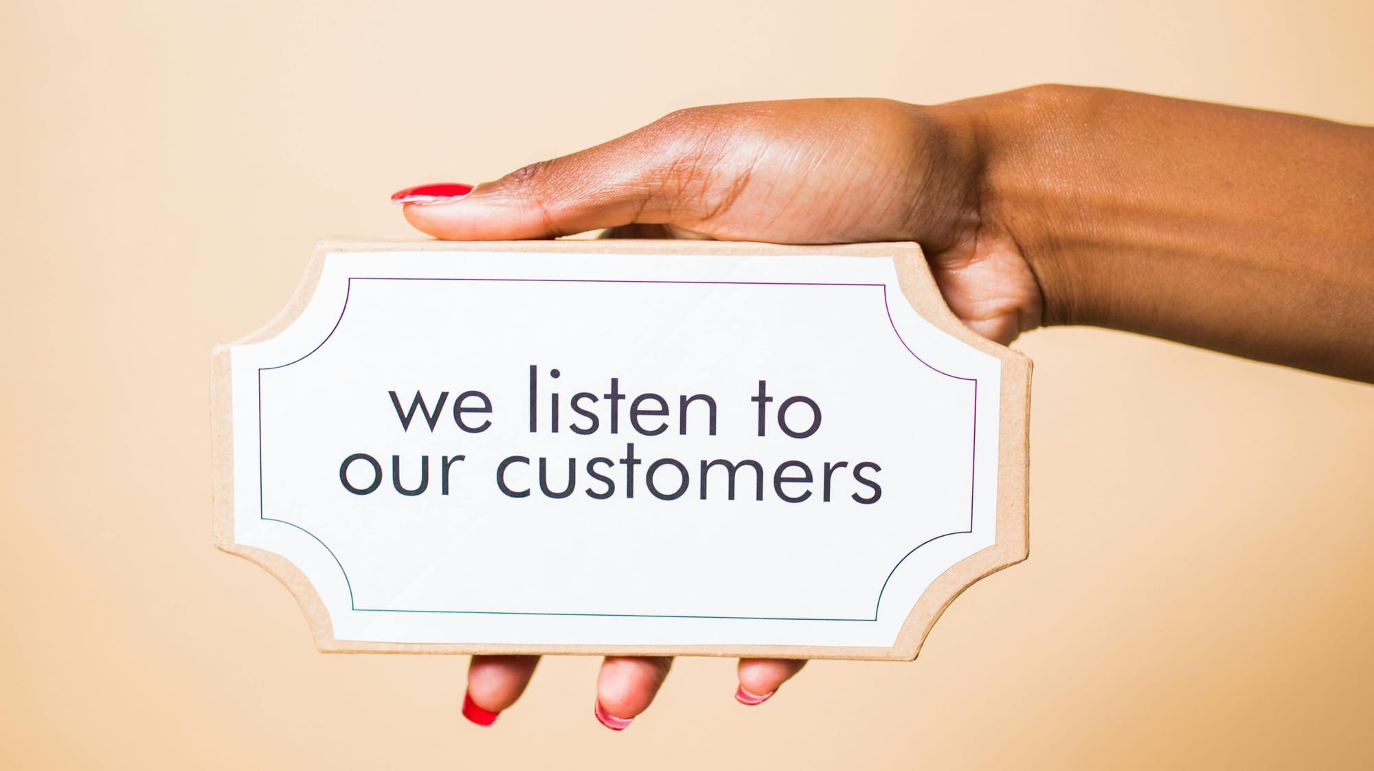 Illustration supporting the article "The Incentivised Feedback Loop: How Smart Brands Turn Every Customer Into a Contributor"