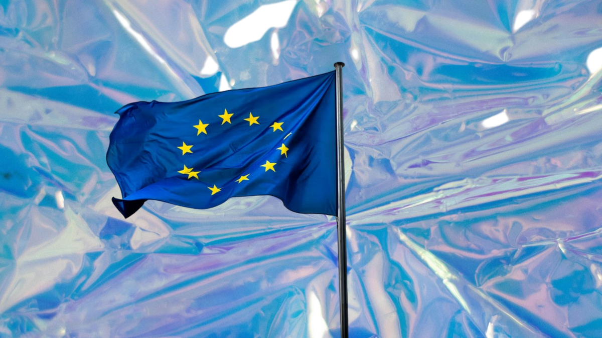 EU AI Act labelling requirements for AI marketing images, shown as a labelled AI-generated product image beside an unlabelled customer photograph