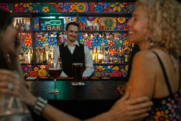 Featured image for the article: Why Your Bar or Nightclub Needs a Customer Content Strategy (Not Just an Instagram Page)