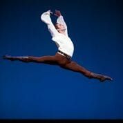 Robbins Goes Solo