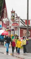 TOM BOL/Mat-Su CVB Main Street in Talkeetna is a perfect
gathering spot for visitors and residents alike, as there are
several shops and restaurants to suit your fancy.