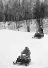 Many tour operators and snowmachine shops rent snowmachines in
the Valley, so not owning one doesn't make it impossible to enjoy a
weekend away from the hustle and bustle. Photo by Bob
Renfro