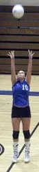 Brianna Johnson records a kill during the third game of Palmers
3-1 loss to Skyview Saturday. Photo by JEREMIAH BARTZ/
Frontiersman.