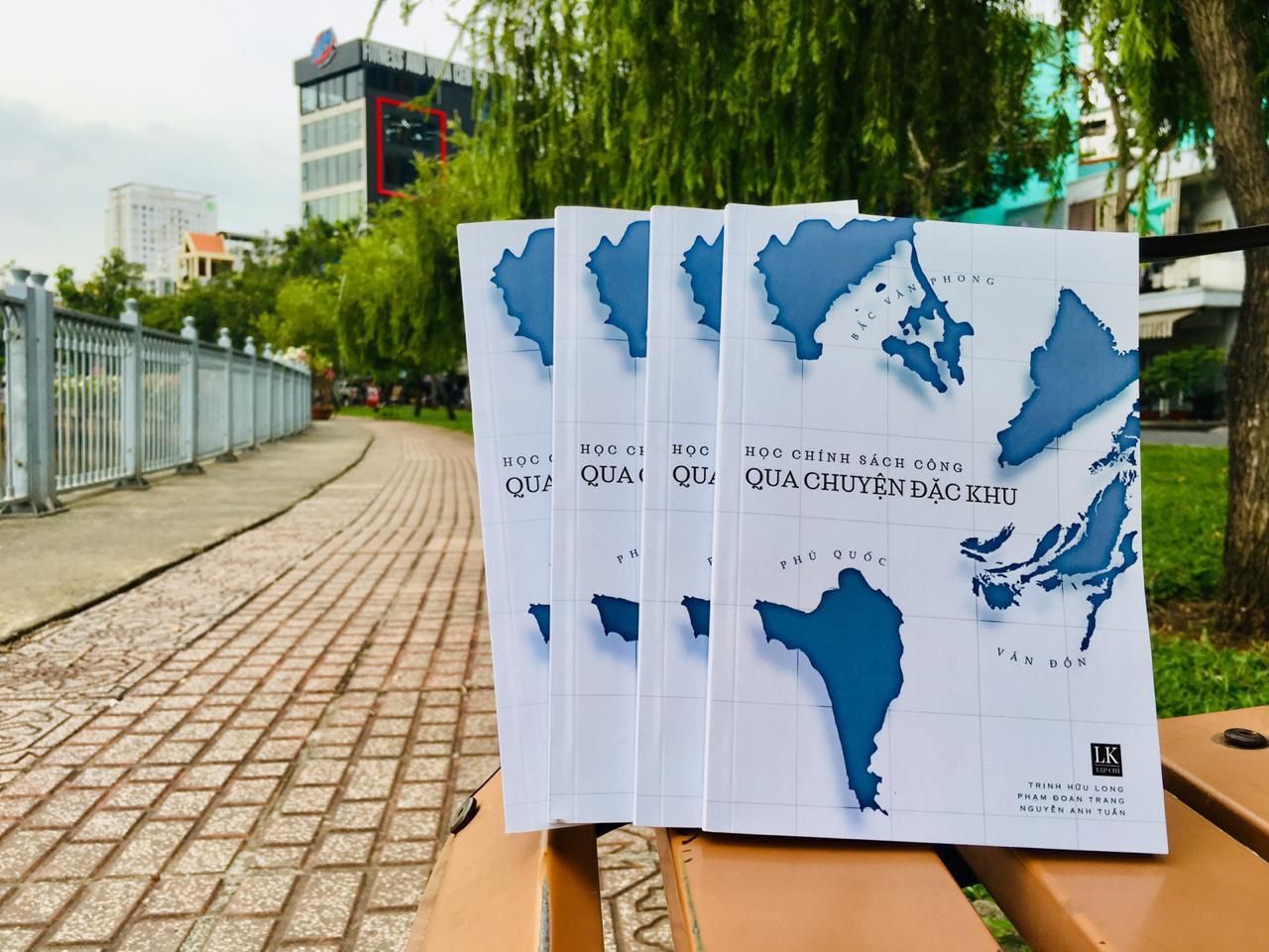 Book: Học chính sách công qua chuyện đặc khu