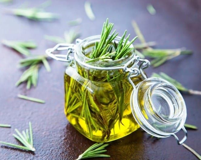 How to Make Rosemary Oil
