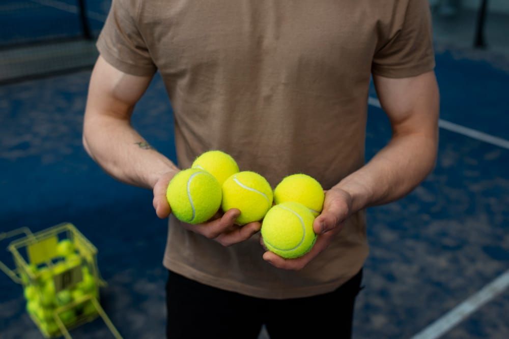 How Do I Choose a Padel Ball