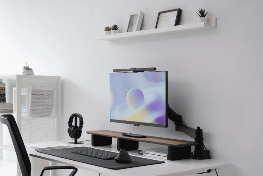 Is Monitor Light Good for Eyes