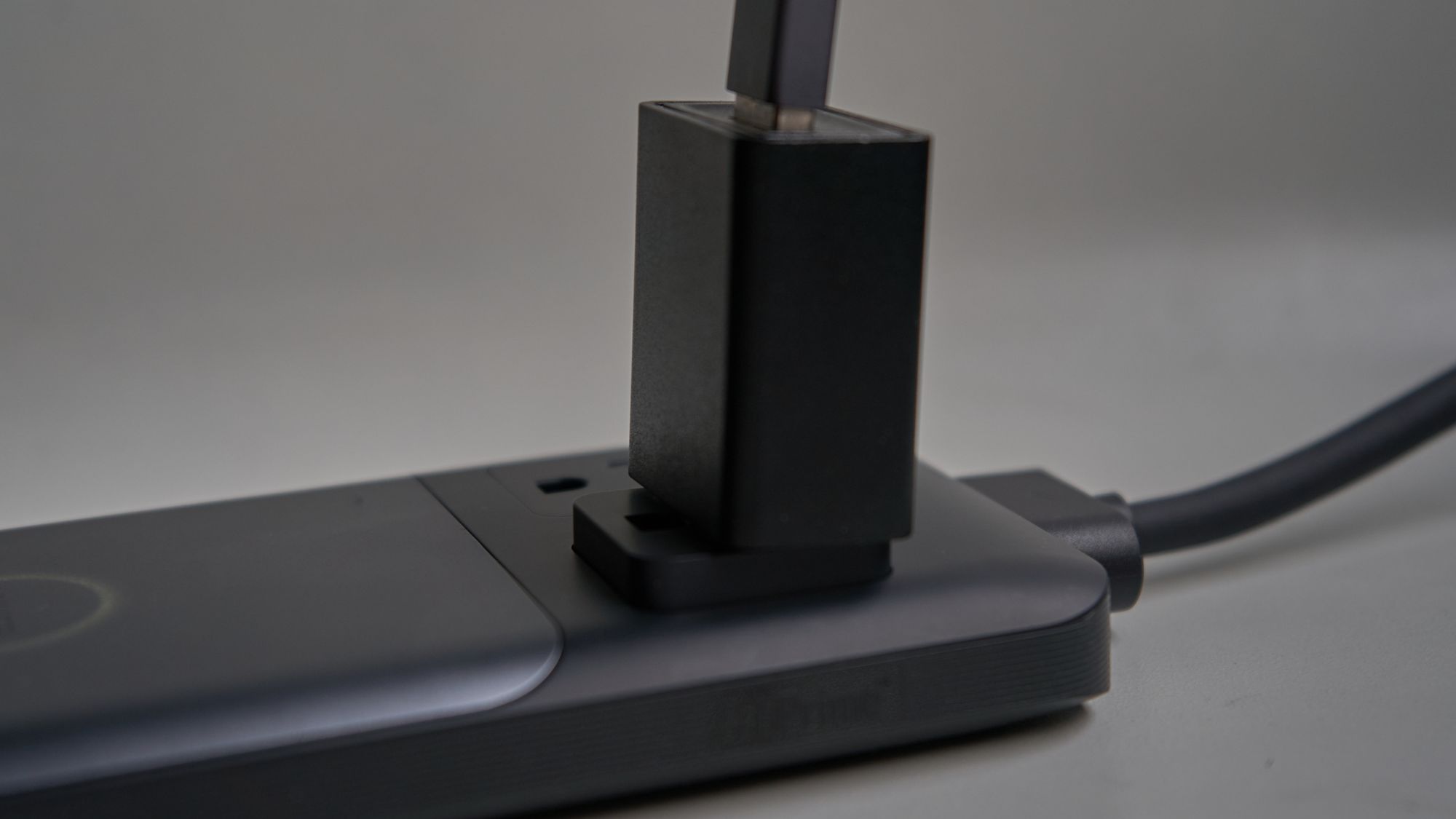 Picture of the Anker's popup plug