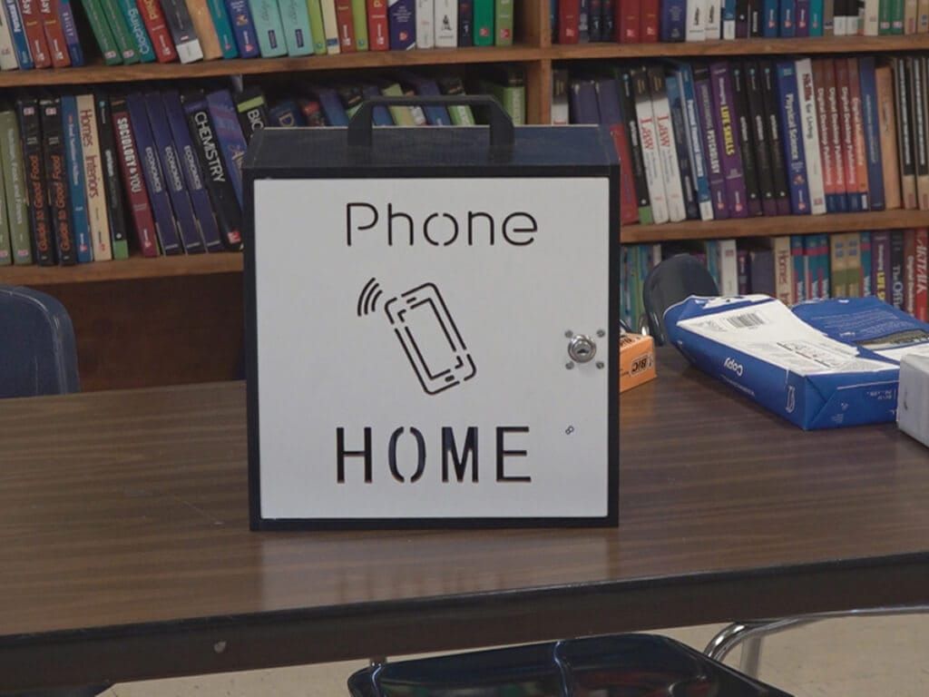 No Phones in Arkansas Schools as Statewide Ban Takes Effect