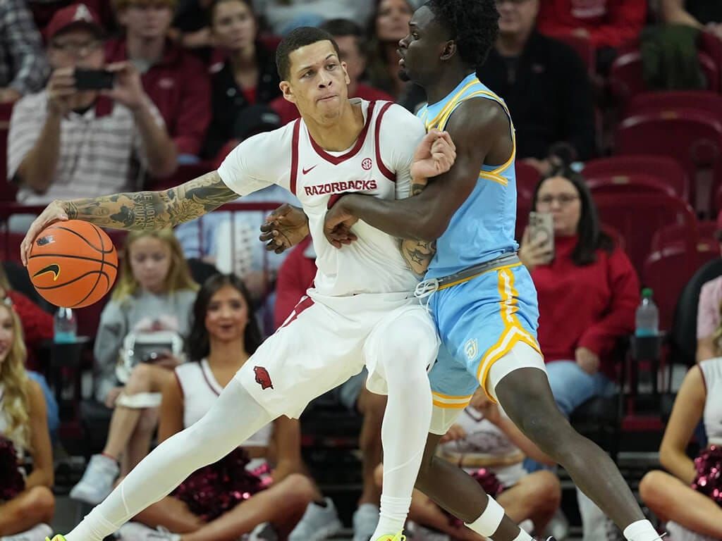 Razorbacks Make a Statement in Opener, Overpower Southern 109–77