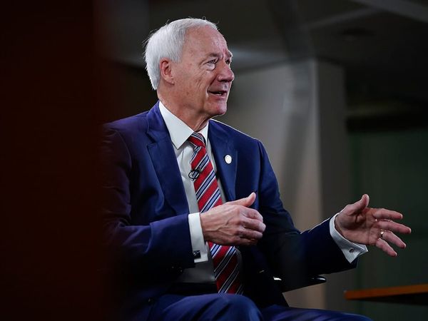 Ex-Governor Hutchinson Enters the Fight Over Sanders’s Prison Overhaul Plan