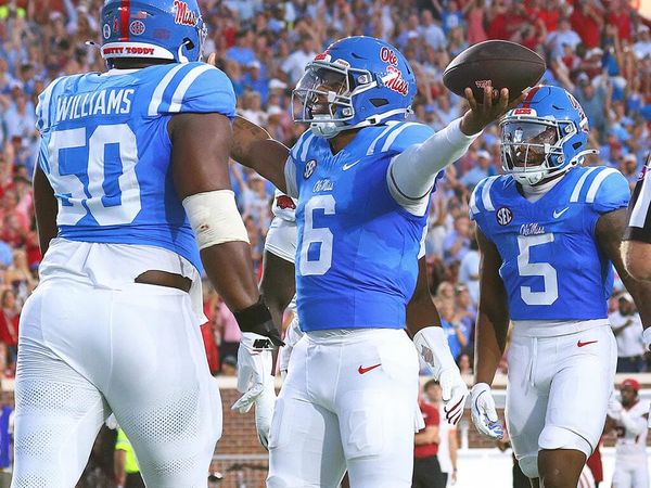 Arkansas Nearly Stuns, but Late Turnover Lifts Rebels to 41–35 Win