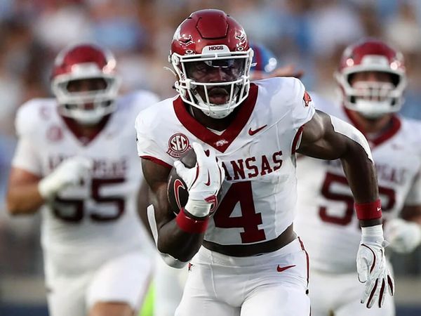 A Late Fumble, a Familiar Collapse: Arkansas Lets Another One Slip Away