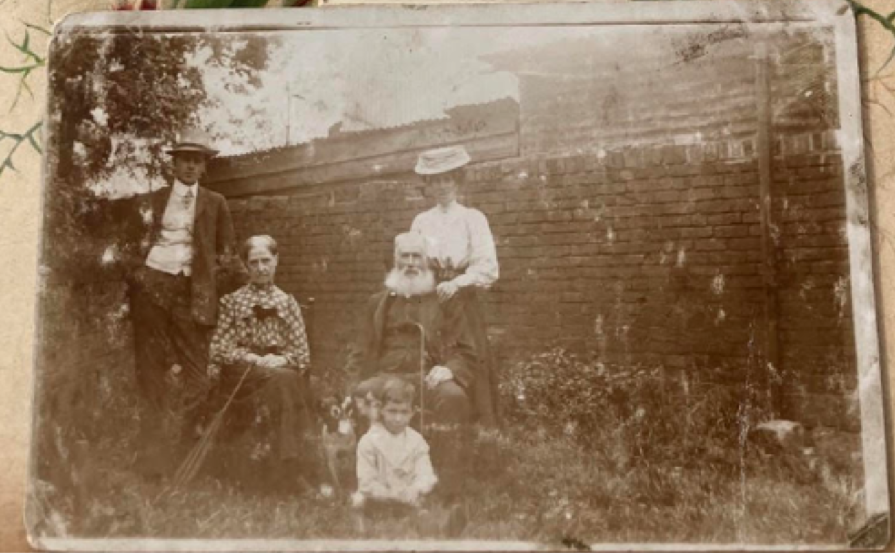 Lost Tamworth cottages and why Birmingham should twin with L.A