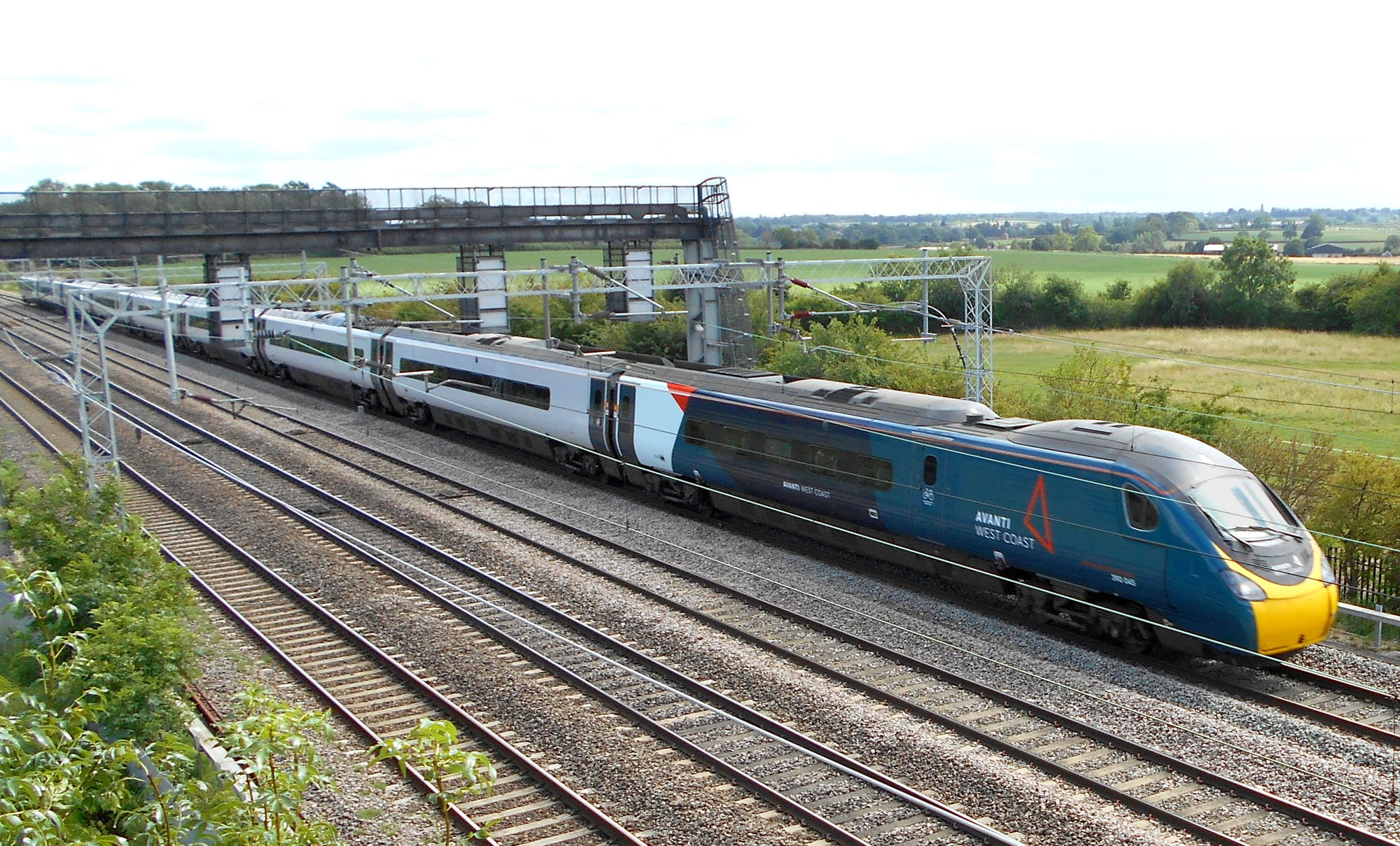 Avanti West Ghost: Burnham nationalises company with most cancelled trains in Britain