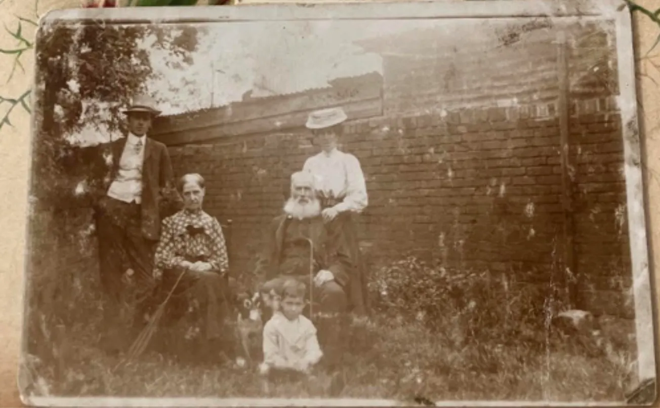 Lost Tamworth cottages and why Birmingham should twin with L.A