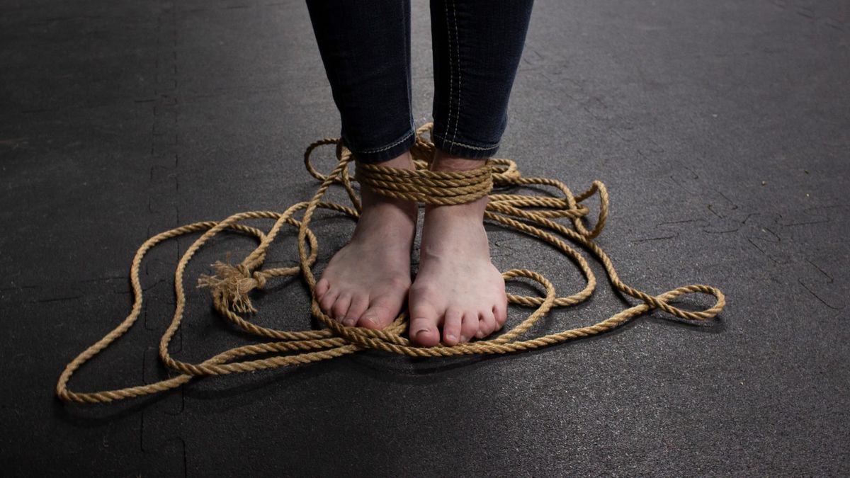 Tying [someone] with disabilities