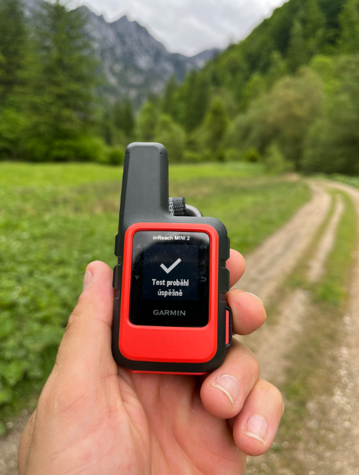 Obsah obrázku venku, strom, hora, Mobilní telefon

Obsah generovaný pomocí AI může být nesprávný.