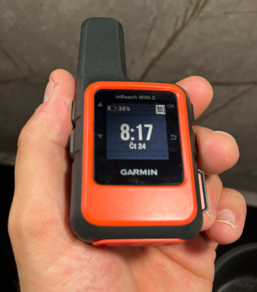 Obsah obrázku přístroj, hodinky, Elektronické zařízení, osoba

Obsah generovaný pomocí AI může být nesprávný.