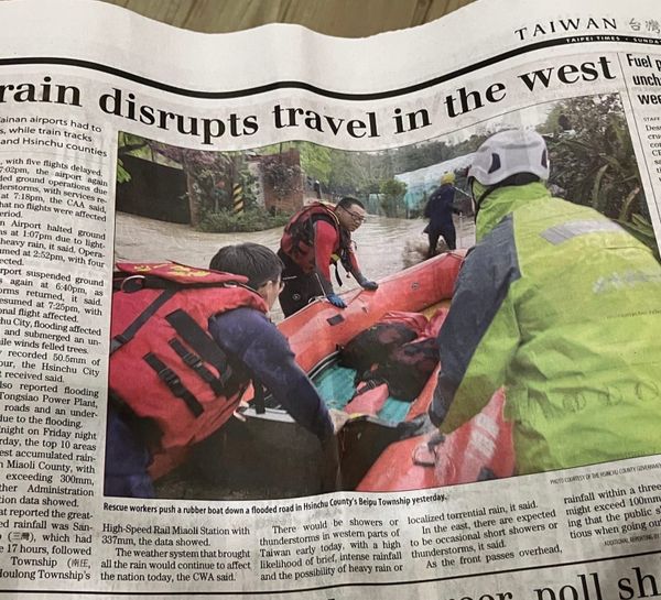 „Don‘t wait for the storm to pass - start dancing in the rain“…