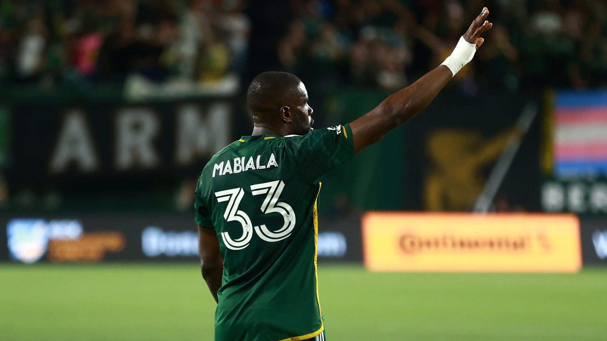 GOAL | Larrys Mabiala heads in a goal against LAFC | PTFC
