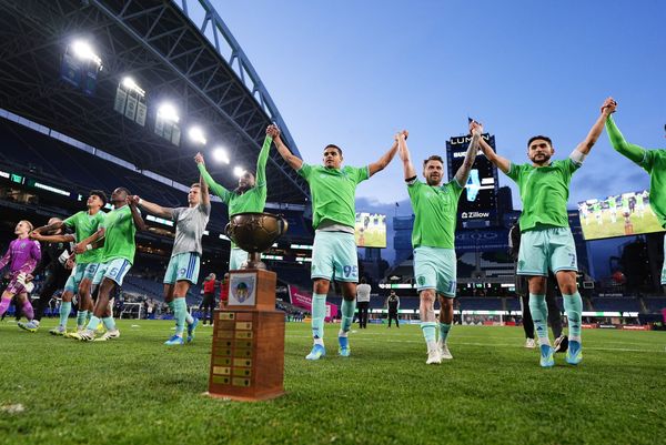 Sounders Aura Farm, Win Heritage Cup