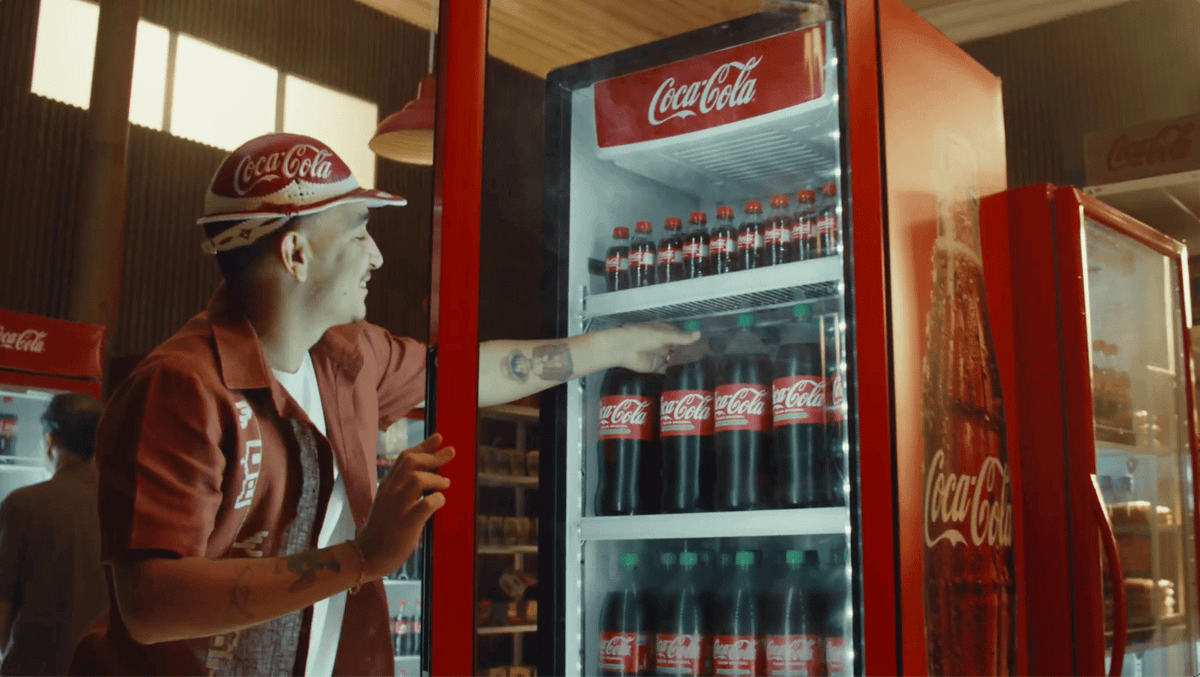 Coca-Cola: Coca-Cola aposta em João Gomes e no piseiro para promover retornáveis