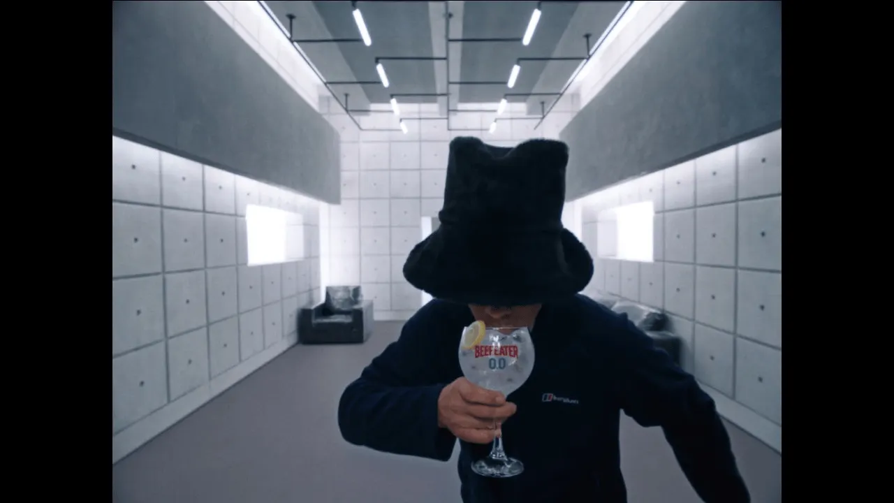 Beefeater revela o que Jamiroquai tentava alcançar em “Virtual Insanity”: um gin sem álcool