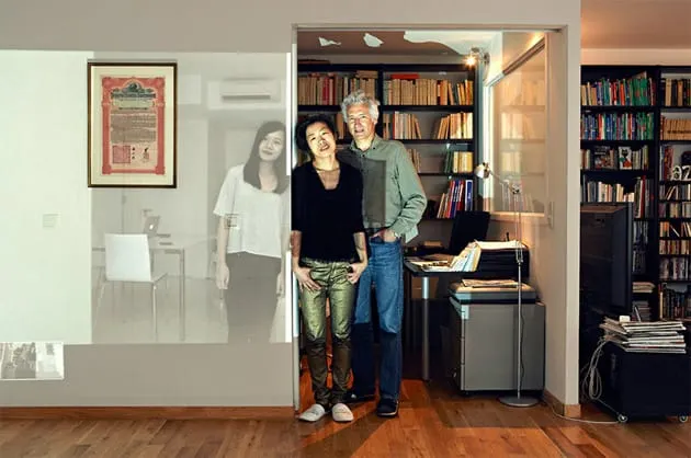 Retratos modernos: Fotógrafo John Clang reúne famílias com Skype
