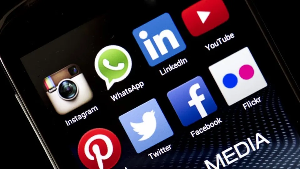 Facebook, WhatsApp e YouTube estão em 80% dos smarts dos jovens