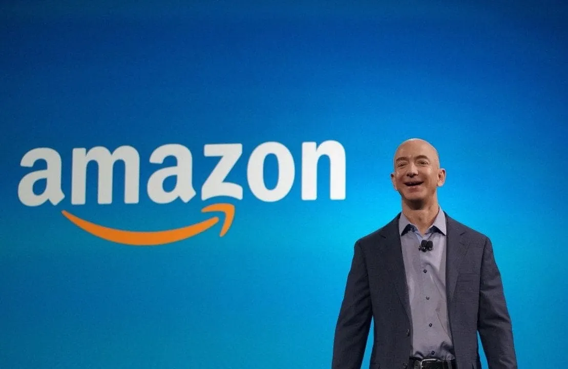 Jeff Bezos, da Amazon, é eleito a personalidade do ano pelo ReCode