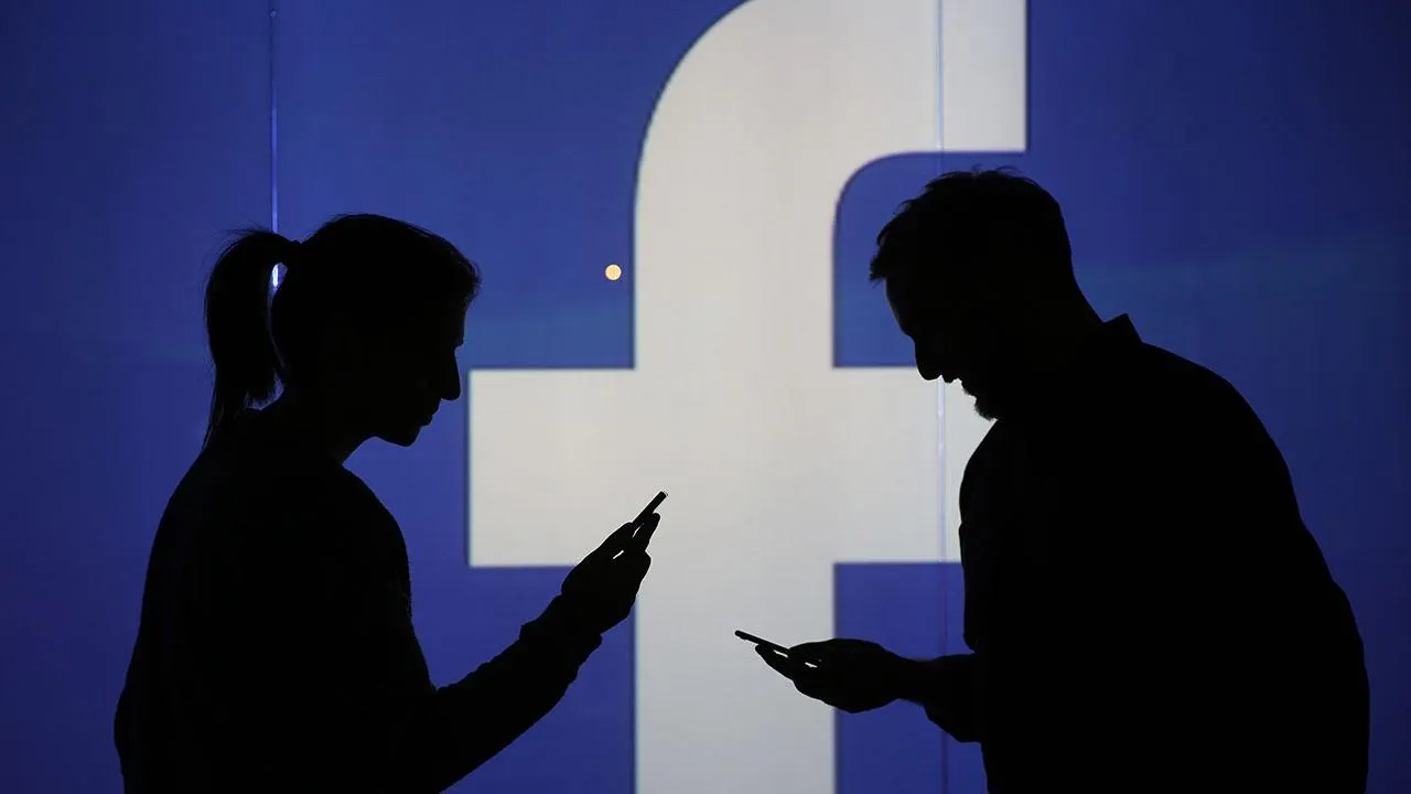 Facebook inicia checagem de fake news na Índia